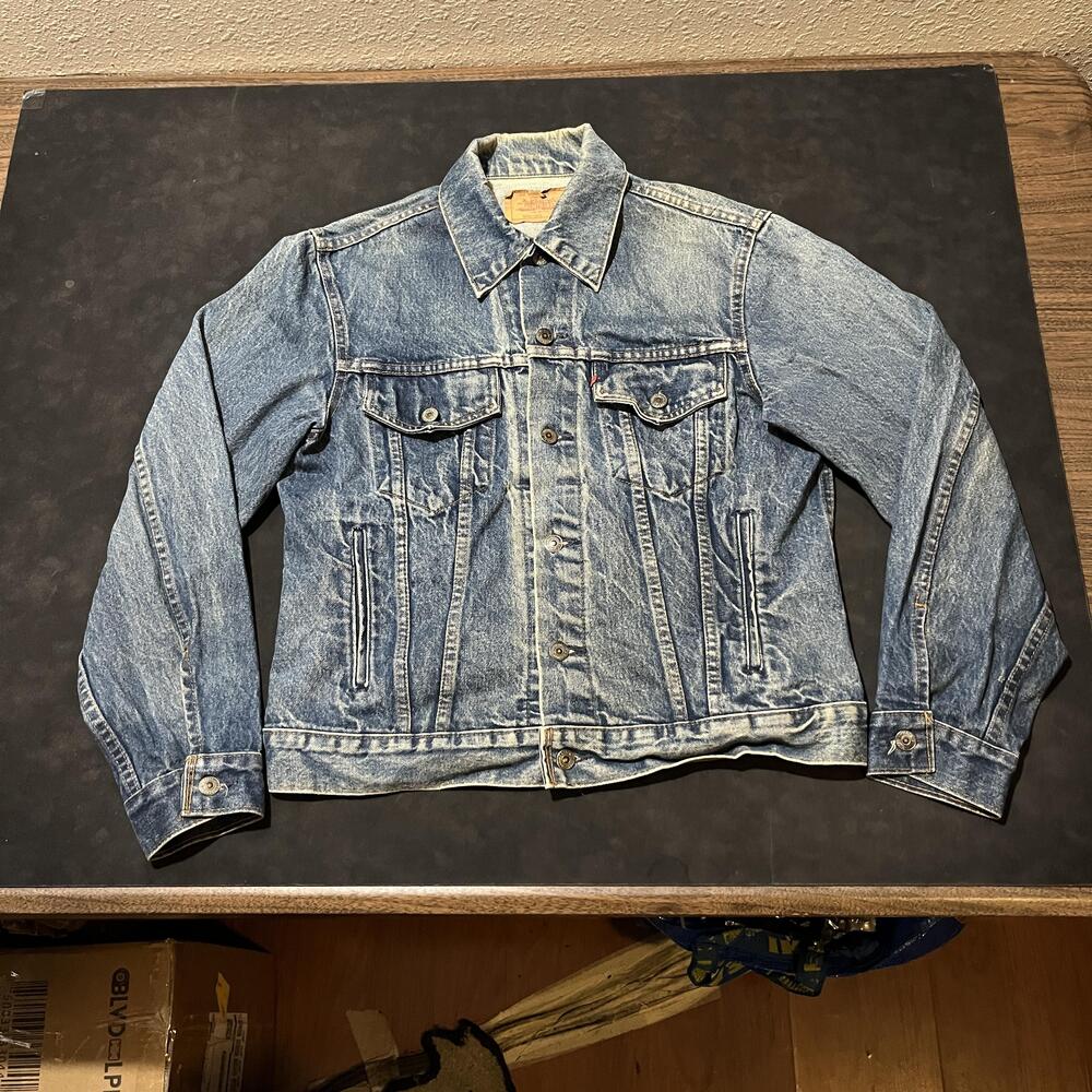 Vintage Levis 70s Jacket 70506 Denim 42 Black Bar Tack Trucker Stonewash Canada